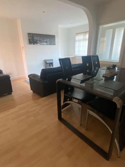 Modern Two Bed House Close To City Centre Belfast Zewnętrze zdjęcie